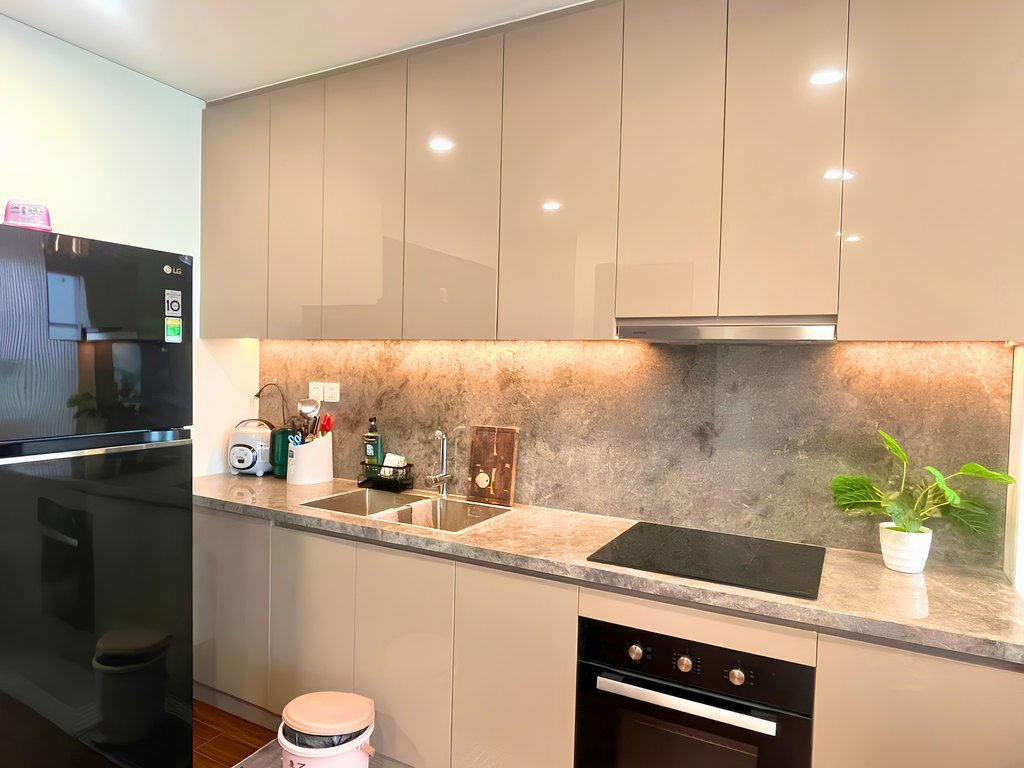 Full Kitchen — One Bedroom Apartment