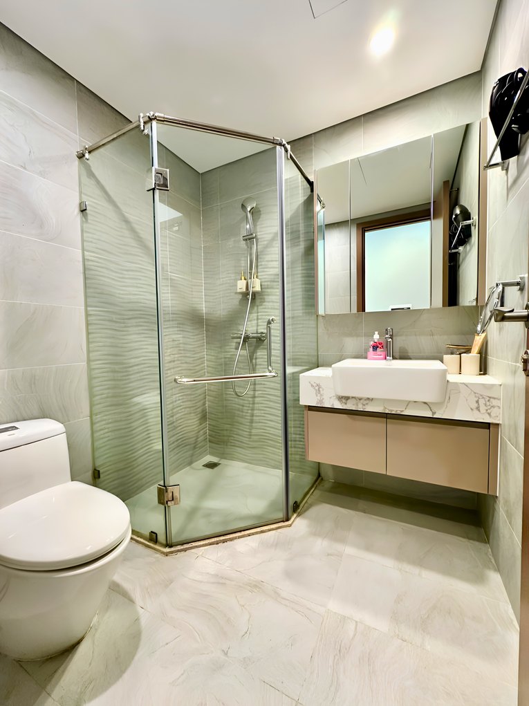 Bathroom — Studio Apartment